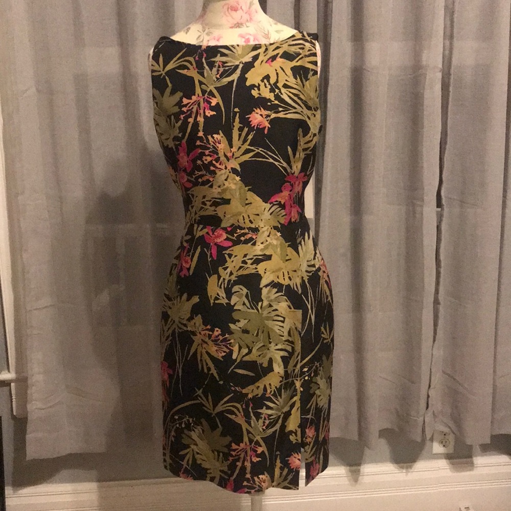 Georgiou Sleeveless shift dress black print